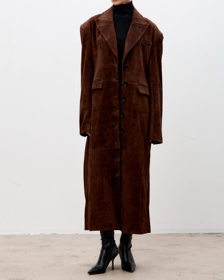 Замшевый плащ