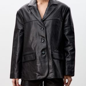 Кожаный жакет