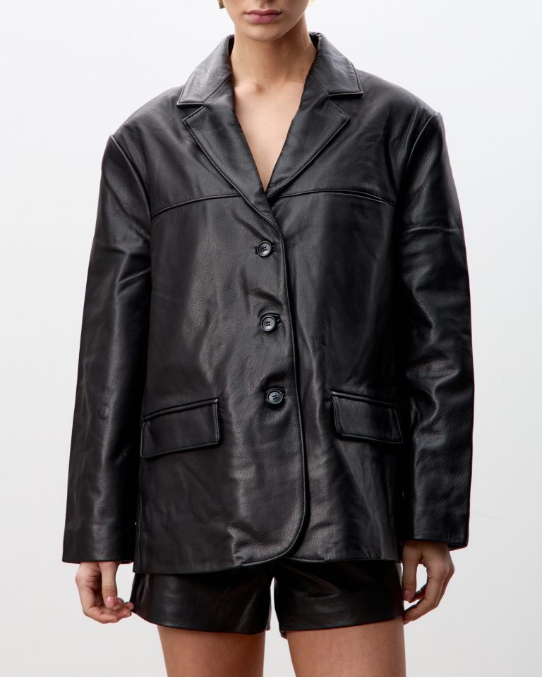 Кожаный жакет