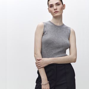 Безрукавка Рая