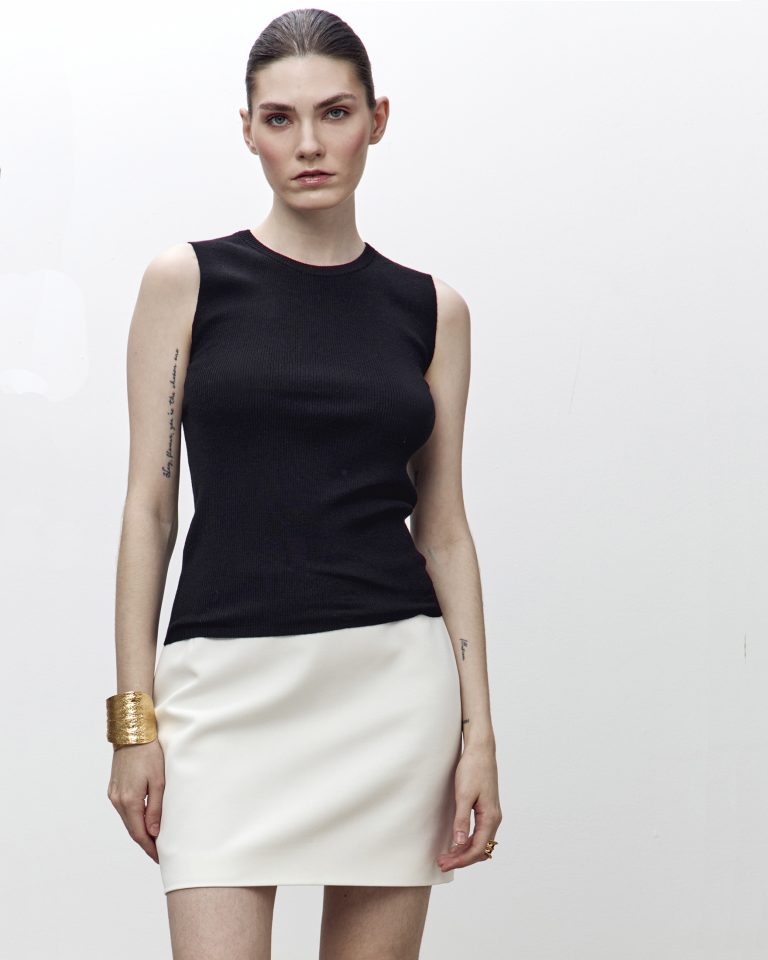 Безрукавка Рая